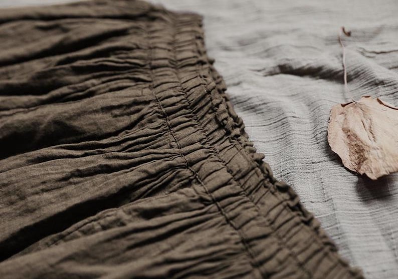 Gonna vintage ampia in morbido cotone lavato a strati, vita elasticizzata, spacco laterale immagine 9