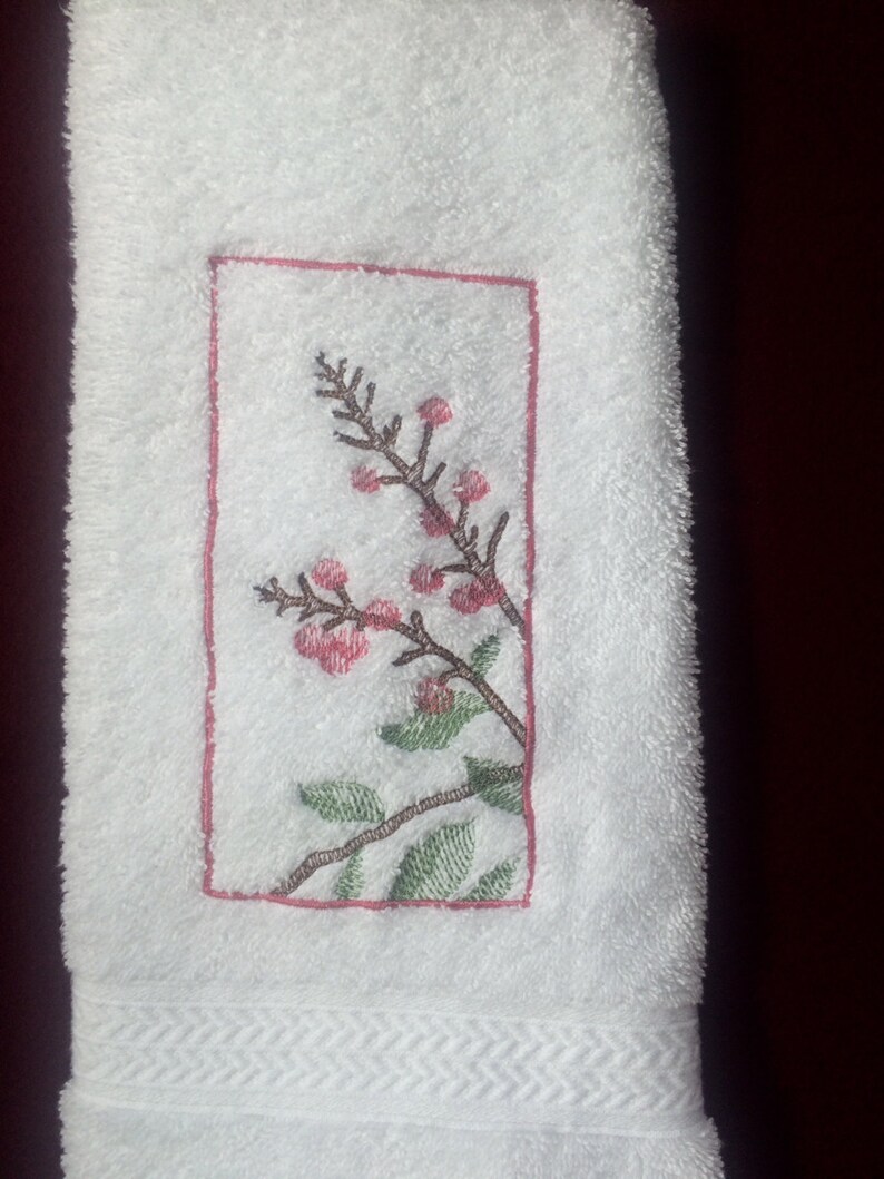 Berry Branches Embroidery, Berry Branches Bath Towel, Berries Home Decor, Berry towel, Berries bath towel image 4