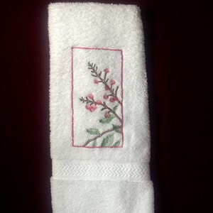Berry Branches Embroidery, Berry Branches Bath Towel, Berries Home Decor, Berry towel, Berries bath towel image 3