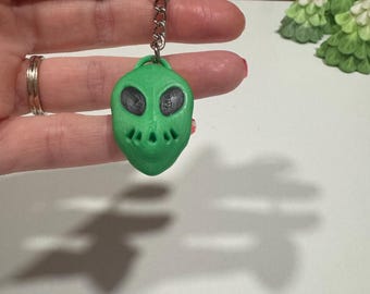 Green Alien Keychain: Sci-Fi PLA Keyring