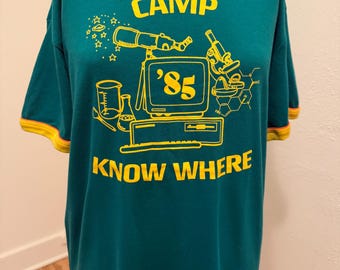 Camiseta de Stranger Things Camp Nowhere