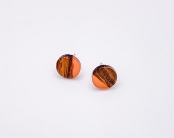 Wood + resin studs (Orange)
