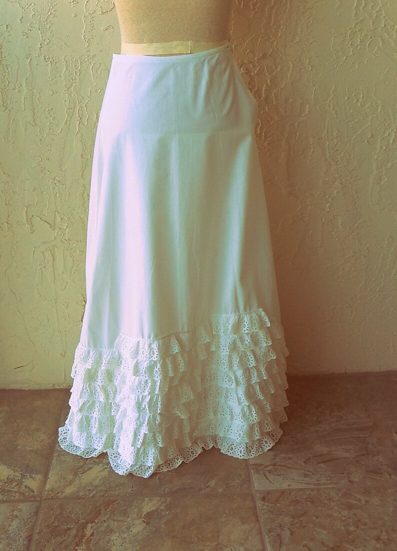 Vintage Early 1900/'s White Half Slip with Eyelet Ruffle