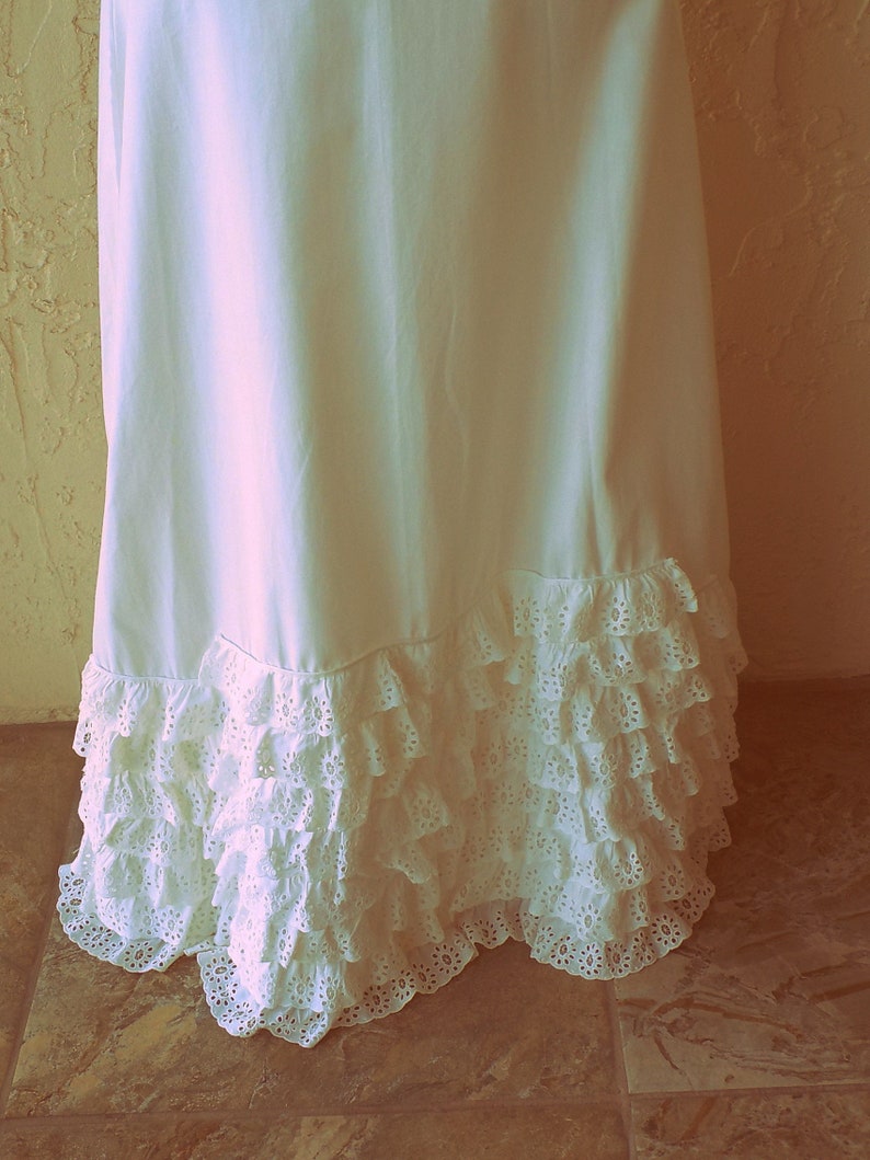 Vintage Early 1900/'s White Half Slip with Eyelet Ruffle