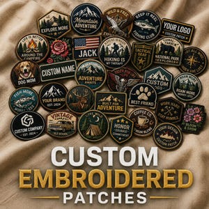 Peut inclure: Une collection d'écussons brodés de formes circulaires, rectangulaires et en écu, présentant divers motifs incluant des montagnes, des animaux, des scènes de camping et des textes comme Explore More, Mountain Adventure et Custom Company.