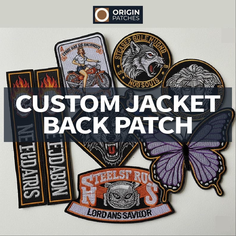 Pode incluir: Cole&ccedil;&atilde;o de patches traseiros de jaqueta bordados personalizados. Os designs incluem um lobo, uma borboleta, uma mulher em uma motocicleta e o texto "CUSTOM JACKET BACK PATCH". Os patches s&atilde;o de v&aacute;rias formas e tamanhos, com costuras detalhadas e cores vibrantes.