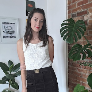 90s Cream Off White Lace Sleeveless Sheer Back Top • Ecru Floral Tank Shirt • Dressy Party • Off White Bridal • Textured Flower Lacy