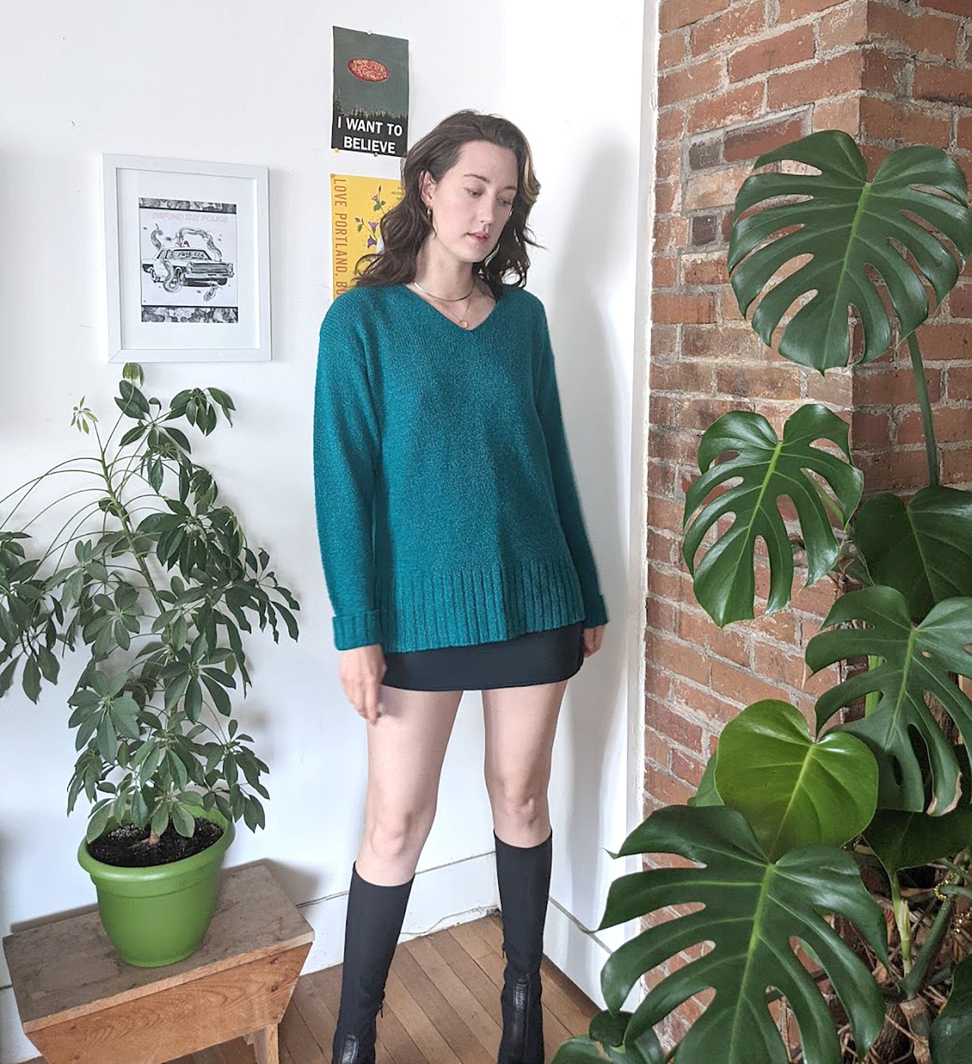80s 90s Vintage Teal Pullover Sweater • Acrylic Emerald Blue