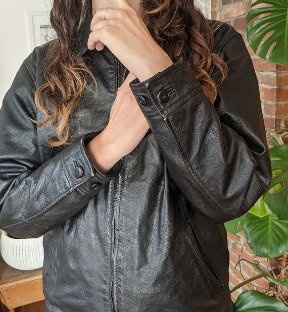 90's 00's Y2K GAP Black Leather Bomber Jacket • W… - image 1