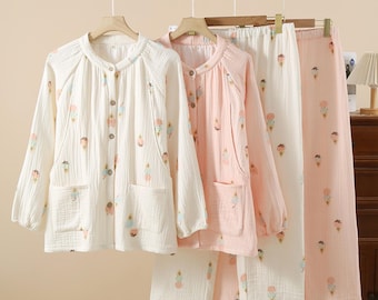 Cotton Gauze Pajama Set Women’s Floral Loungewear Two Piece Button Sleepwear Soft Lightweight PJs Gift for Mom Christmas Cozy Nightwear