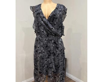 A New Day Faux Wikkeljurk Maat Small Zwart Wit Gebloemd