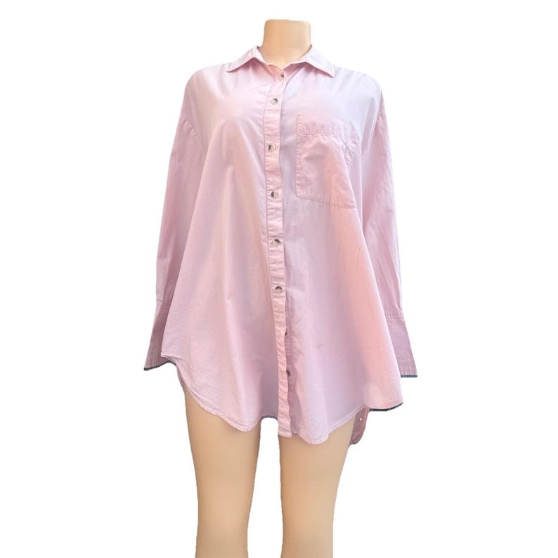 Free People Camisa rosa de manga larga con lazo en la espalda y botones imagen 1