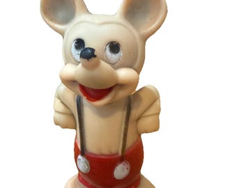 Zeldzaam vintage Mickey Mouse-personage W.D.P. Walt Disney Hands on Hips Squeak Toy