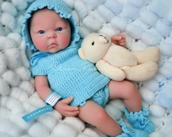 Bebé renacida de silicona de 30 cm. Muñeca de silicona recién nacida realista hecha a mano. Muñeca de arte coleccionable. Regalo de cumpleaños y especial para mujeres.