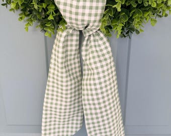 Gingham Wreath Sash