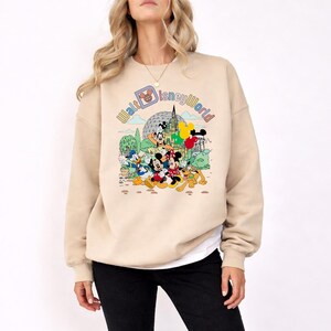 Retro Walt Disneyworld Comfort Colors Shirt, Vintage Disneyworld Shirt, Mickey And Friends Shirt, Retro Disney Shirt, Disney 2026 Trip Tee bild 6