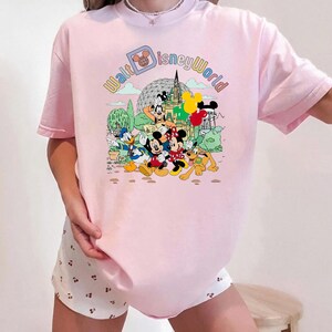 Retro Walt Disneyworld Comfort Colors Shirt, Vintage Disneyworld Shirt, Mickey And Friends Shirt, Retro Disney Shirt, Disney 2026 Trip Tee bild 4