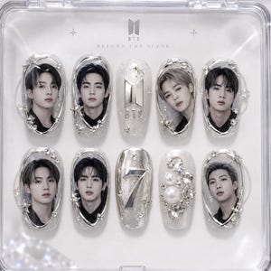 BTS OT7 Presse sur les ongles | Ongles avec logo BTS | OT7 Member Portrait Presse sur les ongles | Ongles de concert de luxe argentés | Ongles en gel faits main | Fan de l'ARMÉE
