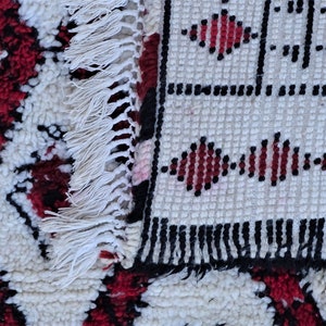 230X170 cm 7'5x 5'5 BOA54027 Beni ourain, Beni ouarain, Benirug, 100% wool berber rug, visit our 900 choices at moroccan-berber-rugs.com image 6