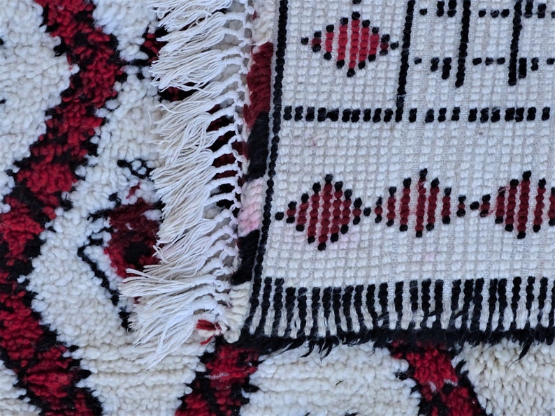230X170 cm 7'5x 5'5 BOA54027 Beni ourain, Beni ouarain, Benirug, 100% wool berber rug, visit our 900 choices at moroccan-berber-rugs.com image 6