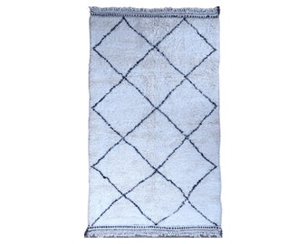 270X160 cm 8'8"x 5'2" BO56028 Beni ourain, Beni ouarain, Benirug, 100% wool berber rug, visit our 900 choices at moroccan-berber-rugs.com