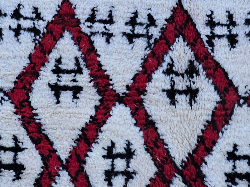 230X170 cm 7'5x 5'5 BOA54027 Beni ourain, Beni ouarain, Benirug, 100% wool berber rug, visit our 900 choices at moroccan-berber-rugs.com image 4