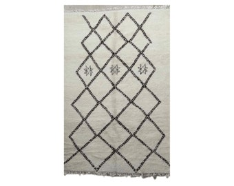 300X215 cm 9'10"x7'0" BO40062 Beni ourain, Beni ouarain, Benirug, 100% wool berber rug, visit our 900 choices at moroccan-berber-rugs.com