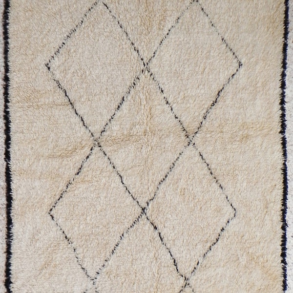 BO10532 natural virgin wool carpet BENI OUARAIN berber rug from Morocco