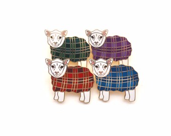 Tartan schapen emaille pin. Schotse kunst.