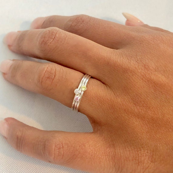 Bague pierre de naissance en argent bague pierre de naissance pour maman petite pierre de naissance bague superposable Etsy France