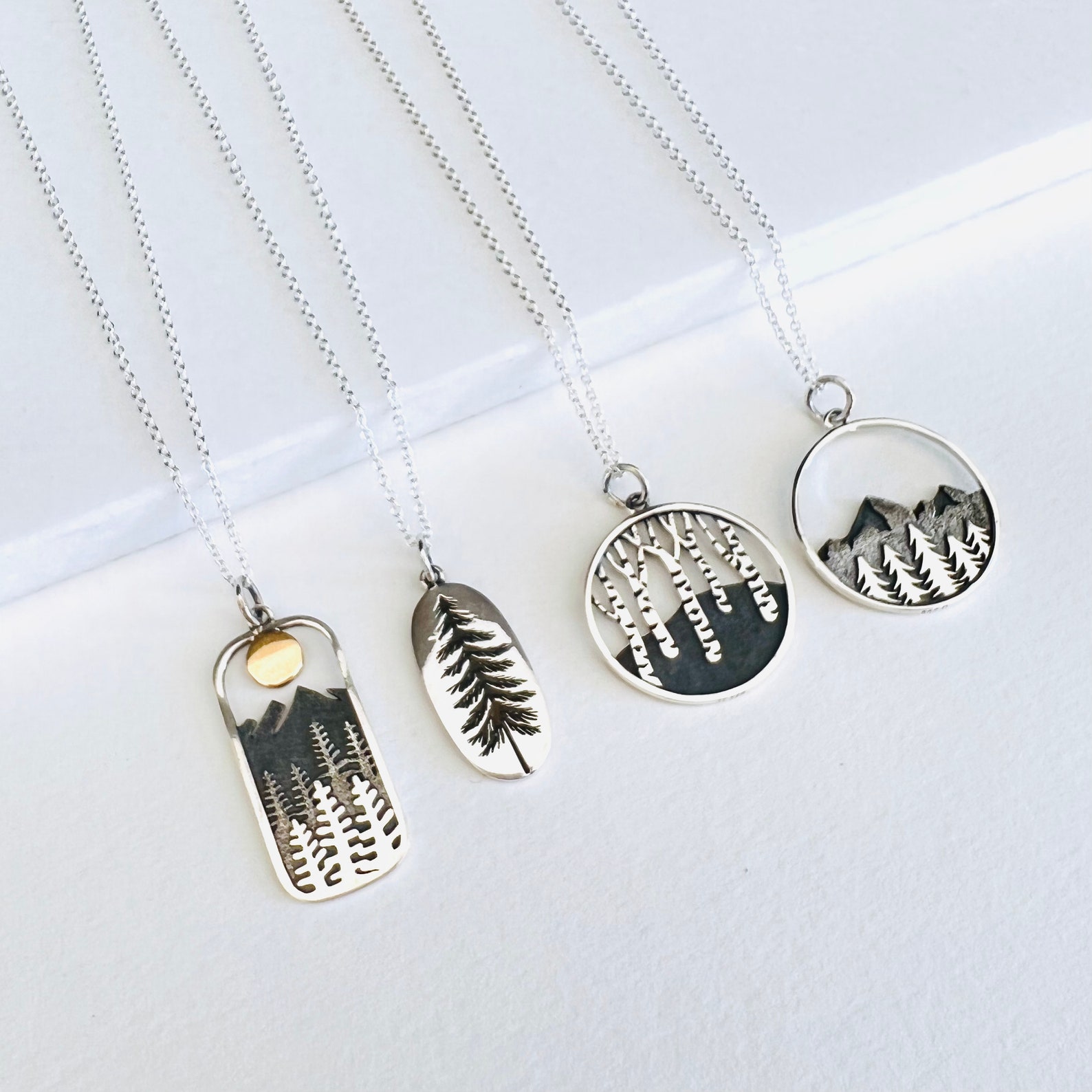 Black pine Necklace