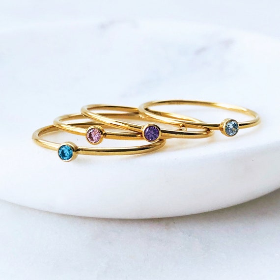 birthstone rings gold