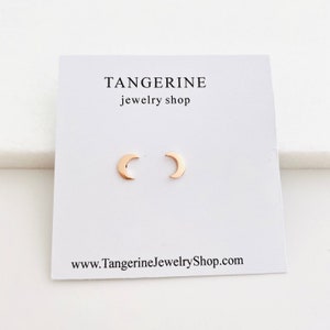 Mond Ohrringe, Gold Halbmond Mond Ohrstecker, Mond Ohrstecker, Mond Ohrstecker, zierliche Mond Ohrringe, Geschenk für sie