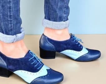 Handgemaakte donkerblauwe en lichtblauwe Oxford-schoenen met vetersluiting en hoge hakken, premium leren formele kantoorschoenen