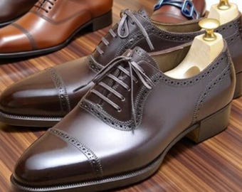Handgemaakte bruine leren Oxford-schoenen voor heren – formele kleding en zakelijke schoenen