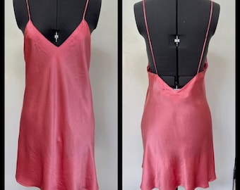 chic vintage 1990s VICTORIAS SECRET Gold Label pink 100% silk slip gown M