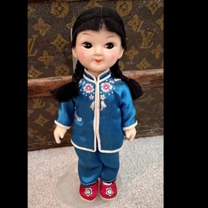 vintage ASIAN CHINESE souvenir DOLL silk outfit painted face hair braids mint