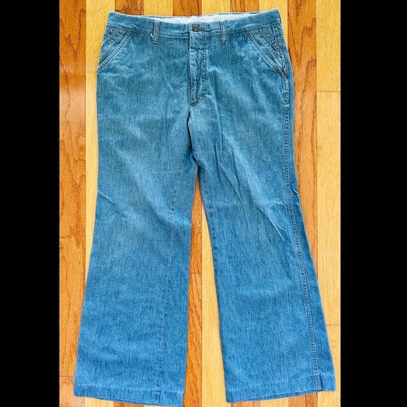 Vintage 1970s LEVI