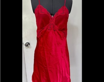 chic vintage 1990s VICTORIAS SECRET Gold Label red silky satin sheer slip gown