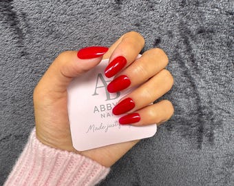 Klassische rote glänzende Presse auf den Nägeln | Bold Solid Color Nagel Set für Winterpartys und Alltagskleidung | Handgefertigter wiederverwendbarer Nagel