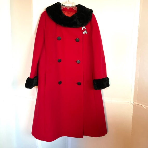 Vintage 1940-1950’s Halle Brothers Christmas Red W