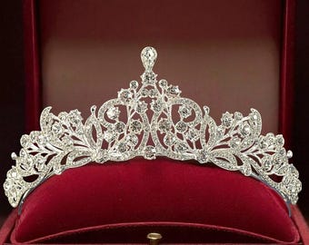 Tiara vintage plateada con pedrería – Elegante corona nupcial, tocado de princesa