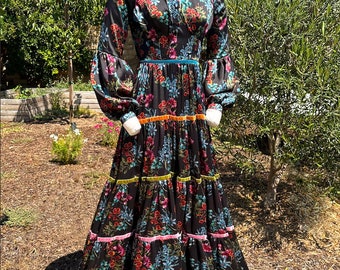 Padrão de costura de vestido multicamadas até o chão Saia de