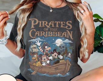 Vintage Mickey und Freunde Fluch der Karibik Comfort Farben Shirt, Piraten Jack Sparrow T-Shirt, Disney Cruise Pirate Night Shirt