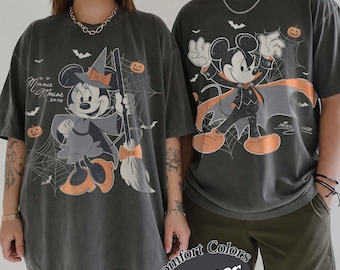 Camisetas de pareja de Halloween retro de Mickey y Minnie de Comfort Colors®, camiseta de Halloween de Mickey, camiseta de temporada espeluznante, camisetas a juego de Halloween de Disney