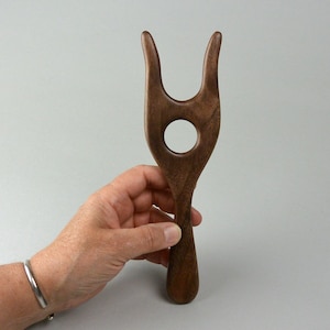 Lucet with Handle, 9 Inch