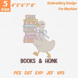 Könnte beinhalten: Ein Stickdesign mit einer Cartoon-Gans, die einen Stapel Bücher trägt. Die Gans ist hellbraun mit einer blauen Schleife. Der Text "BOOKS & HONK" steht darunter. Die Größen sind 10,16 cm, 12,7 cm, 15,24 cm, 17,78 cm und 20,32 cm hoch.