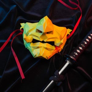 Máscara de media cara geométrica de baja poligonización - Archivo STL para impresión 3D