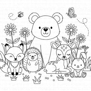 Op de afbeelding: Zwart-wit illustratie van een beer, vos, egel, hert en konijn in een weide. De dieren zijn omringd door bloemen, gras, een bij en een vlinder. De afbeelding is een lijntekening.