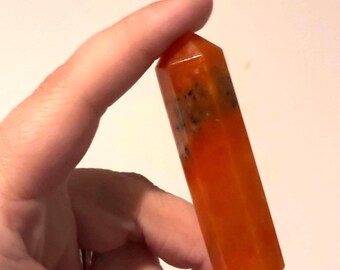 Torre de cristal de aventurina naranja de 6 cm